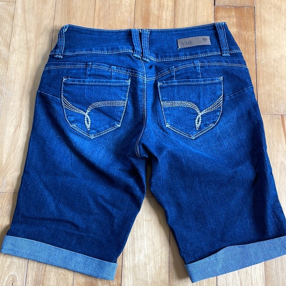 YMI 26 Low Rise Jean Shorts - Picture 2 of 7